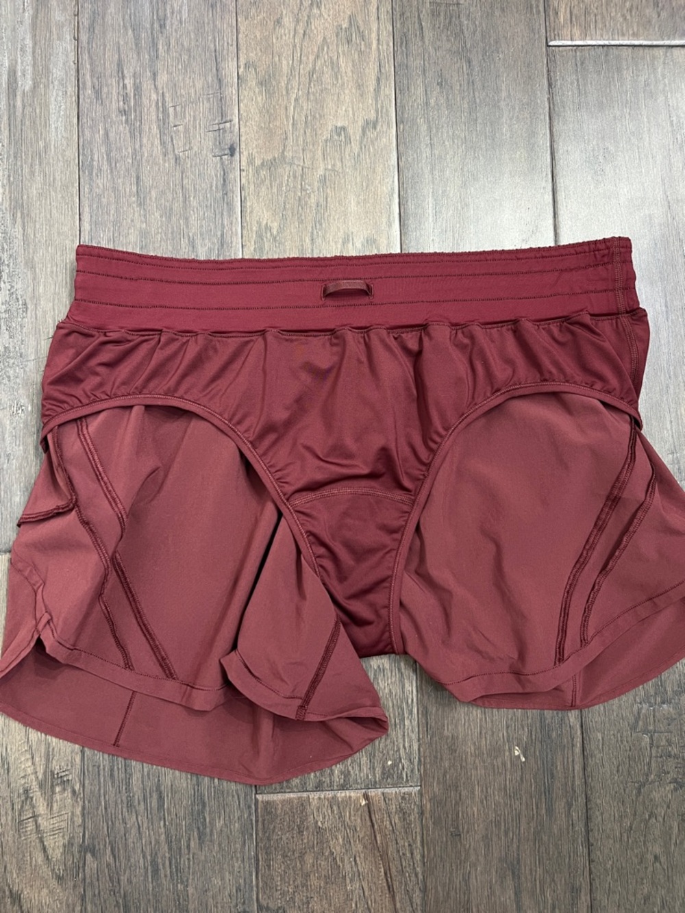 Lululemon NWOT Track That Mid-Rise Lined Short 5" Red Merlot - Picture 5 of 8